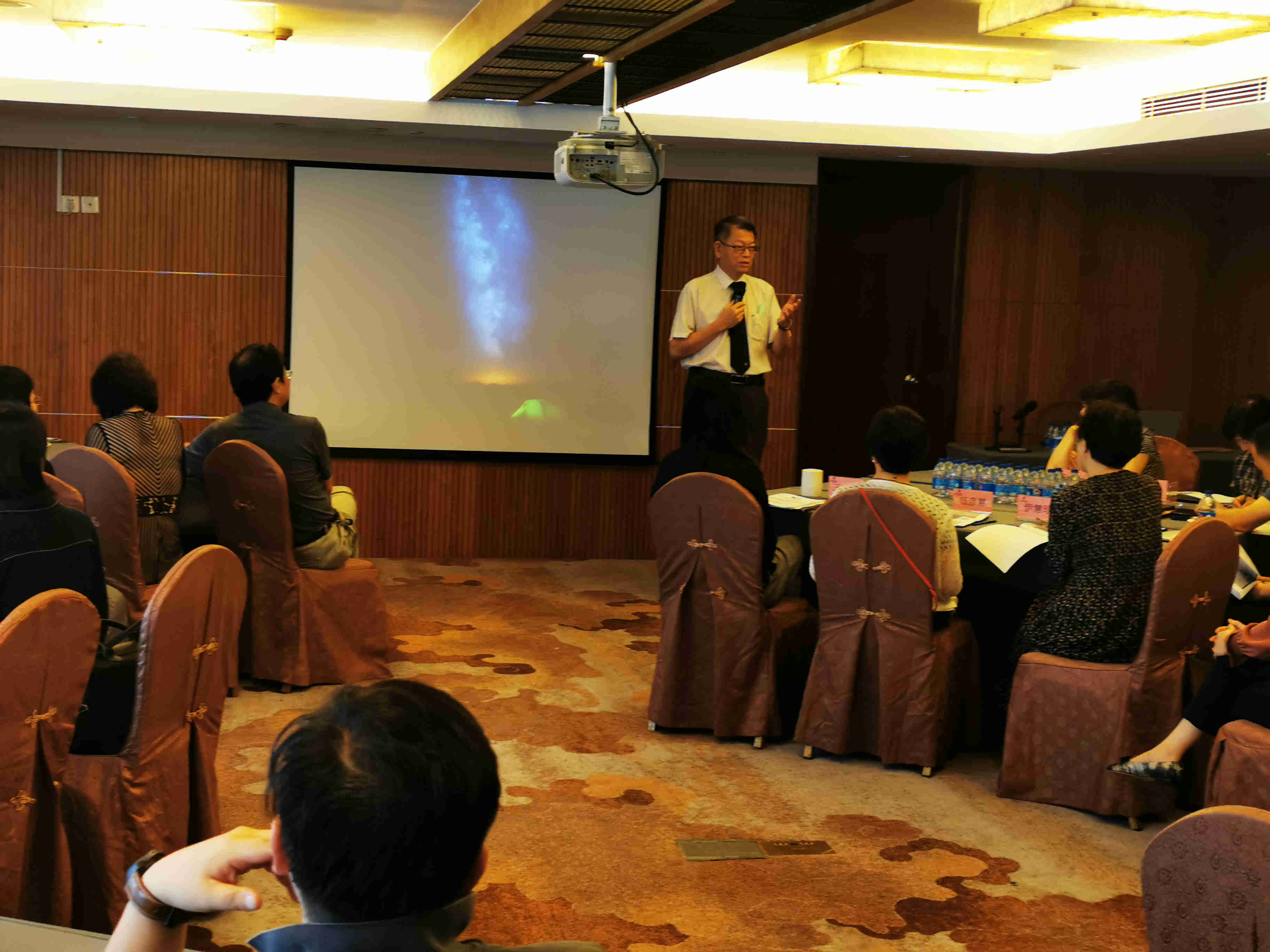 【授課動態(tài)】清華大學醫(yī)院管理研究院錢慶文教授為北京某醫(yī)院講授《做好科室領(lǐng)導，提高管理技能》課程